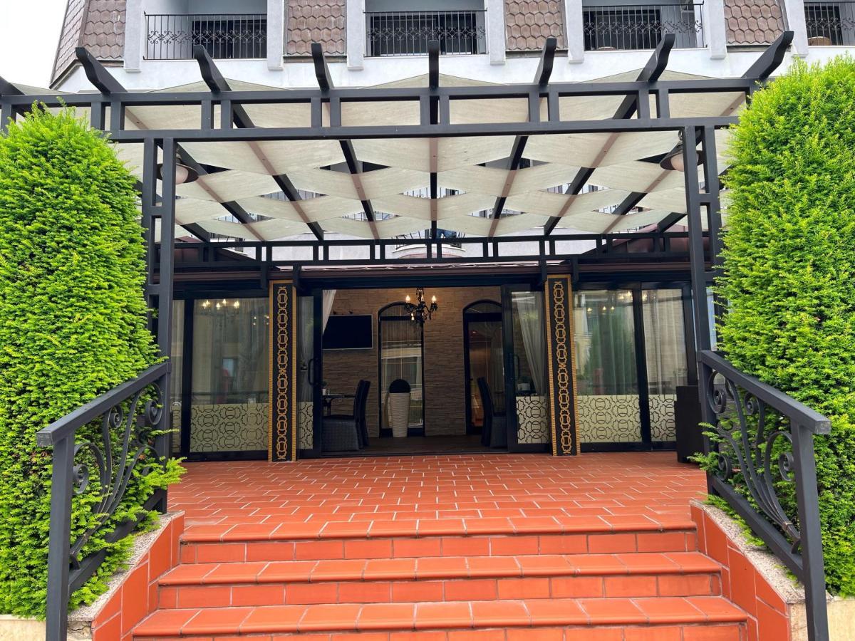 Family Hotel Paradise Saints Constantine and Helena Esterno foto