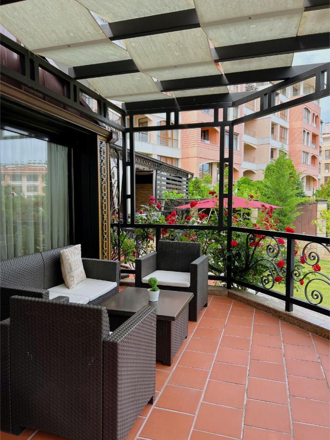 Family Hotel Paradise Saints Constantine and Helena Esterno foto