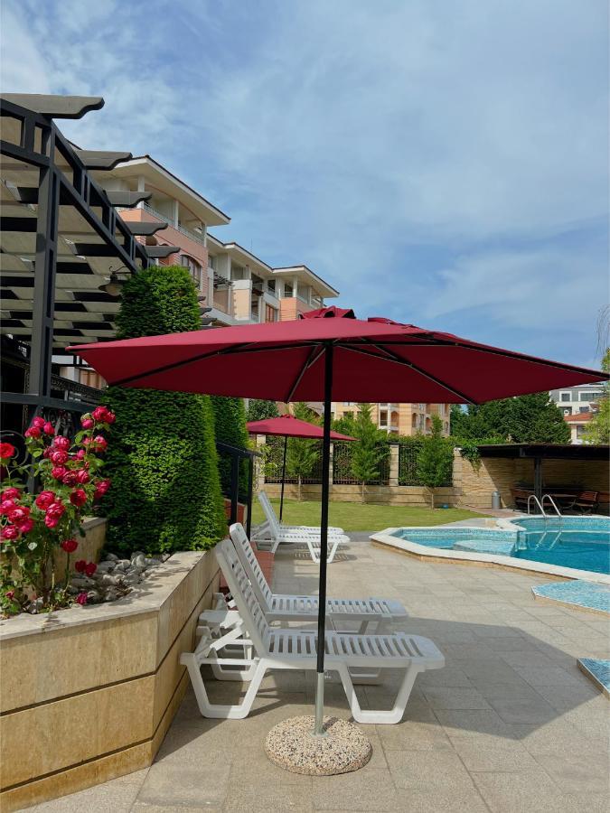 Family Hotel Paradise Saints Constantine and Helena Esterno foto
