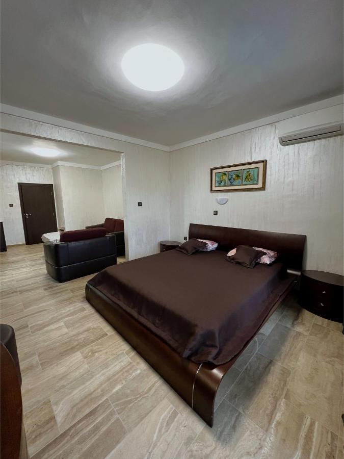 Family Hotel Paradise Saints Constantine and Helena Esterno foto