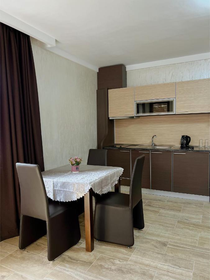 Family Hotel Paradise Saints Constantine and Helena Esterno foto