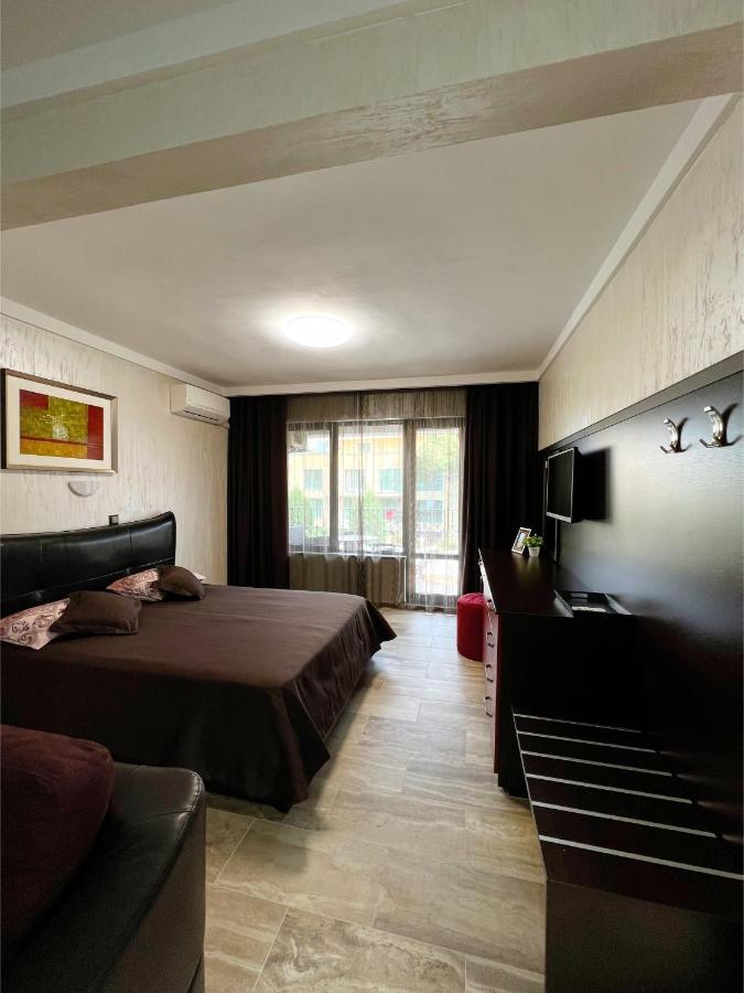 Family Hotel Paradise Saints Constantine and Helena Esterno foto