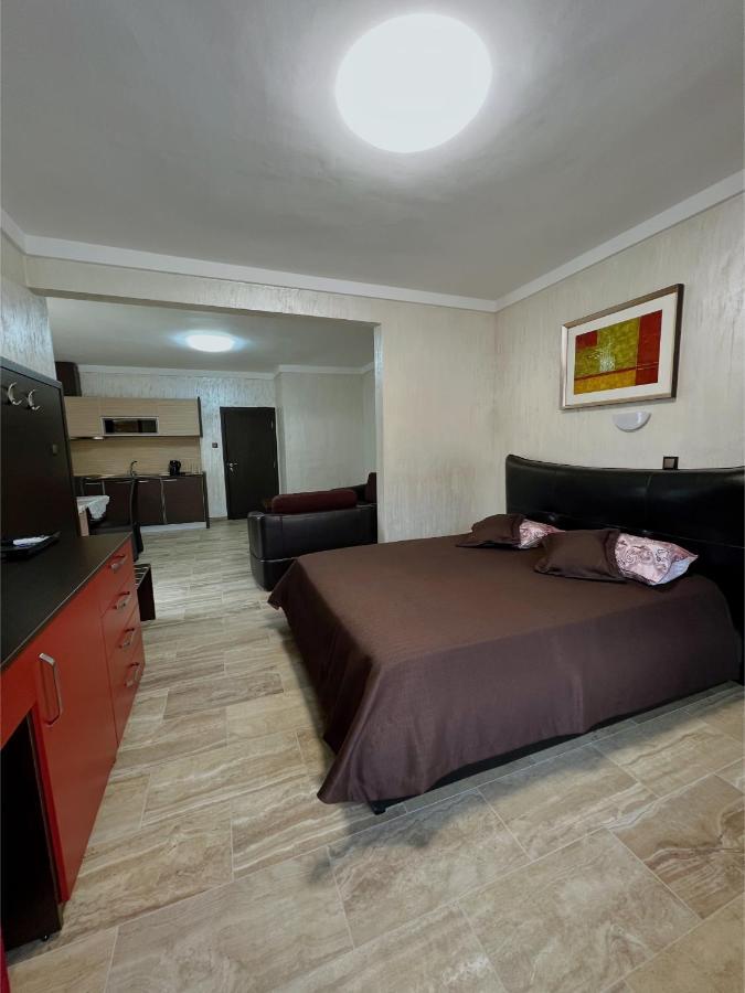 Family Hotel Paradise Saints Constantine and Helena Esterno foto