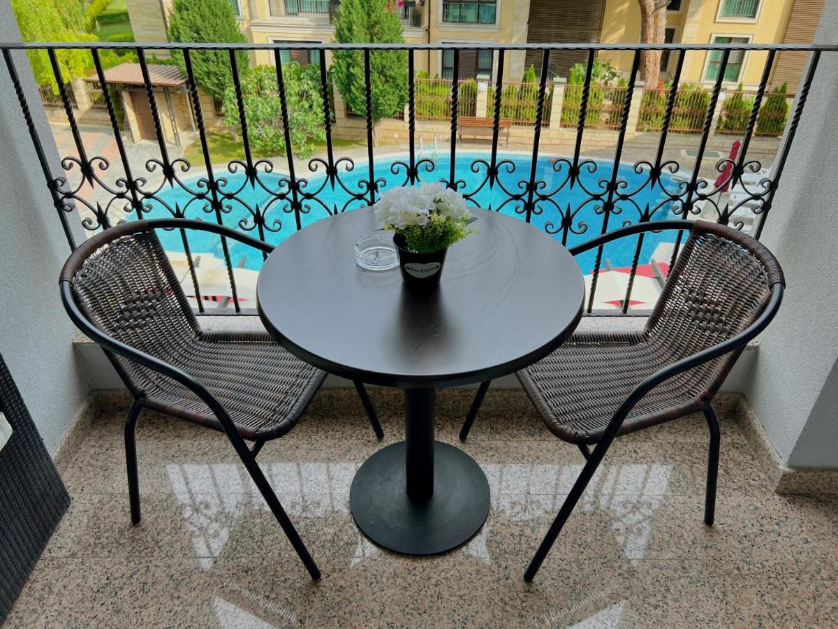 Family Hotel Paradise Saints Constantine and Helena Esterno foto